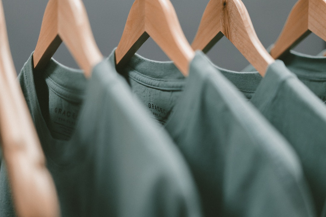 Camisas de malha promocionais ou uniformes. 